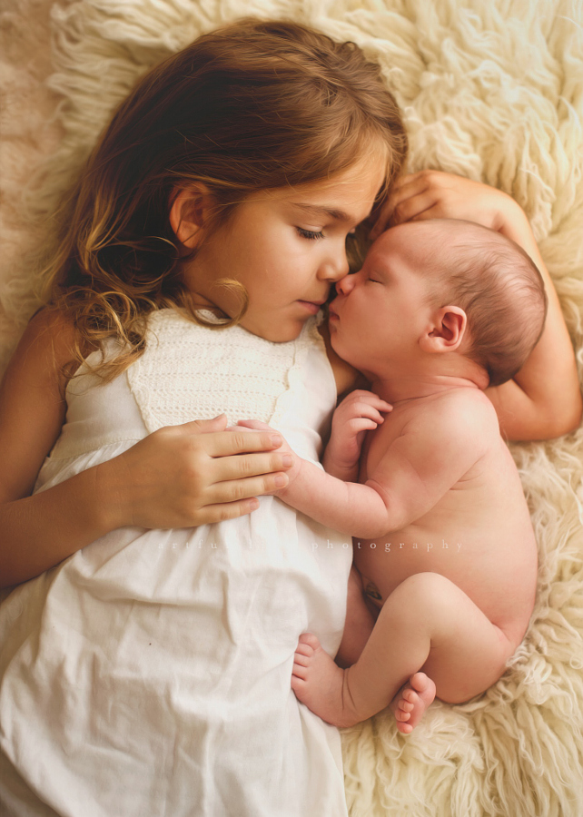 Heartwarming photos of babies 16