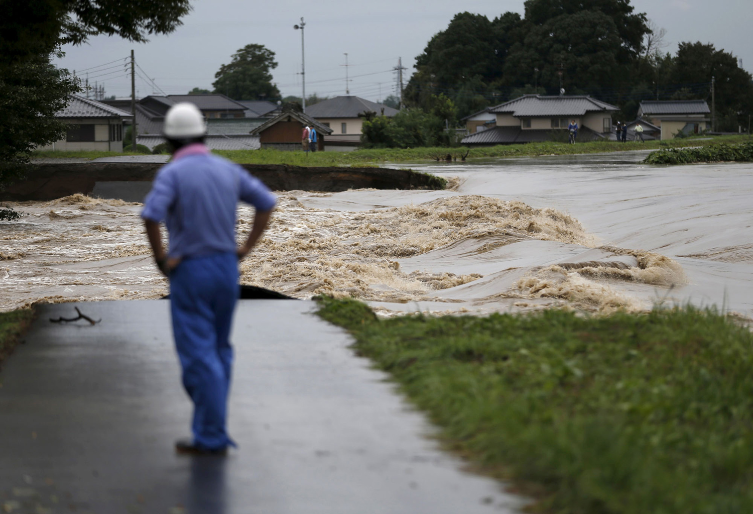 Typhoon Etau Triggers Flooding in Japan 12