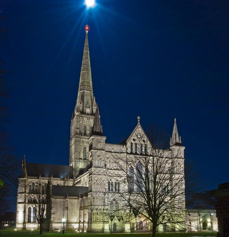 Salisbury_Cathedral_04