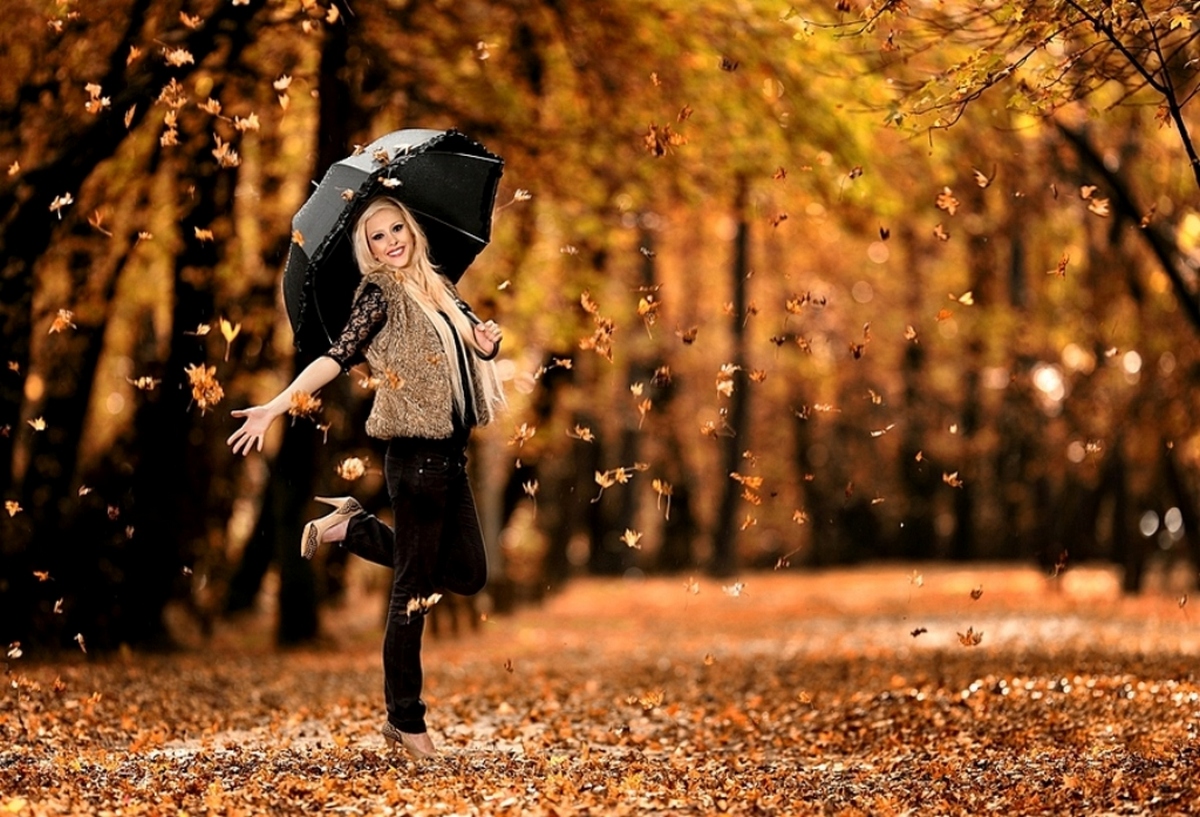 girl and autumn 12