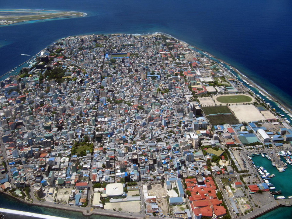 Malé is a city in the ocean 04