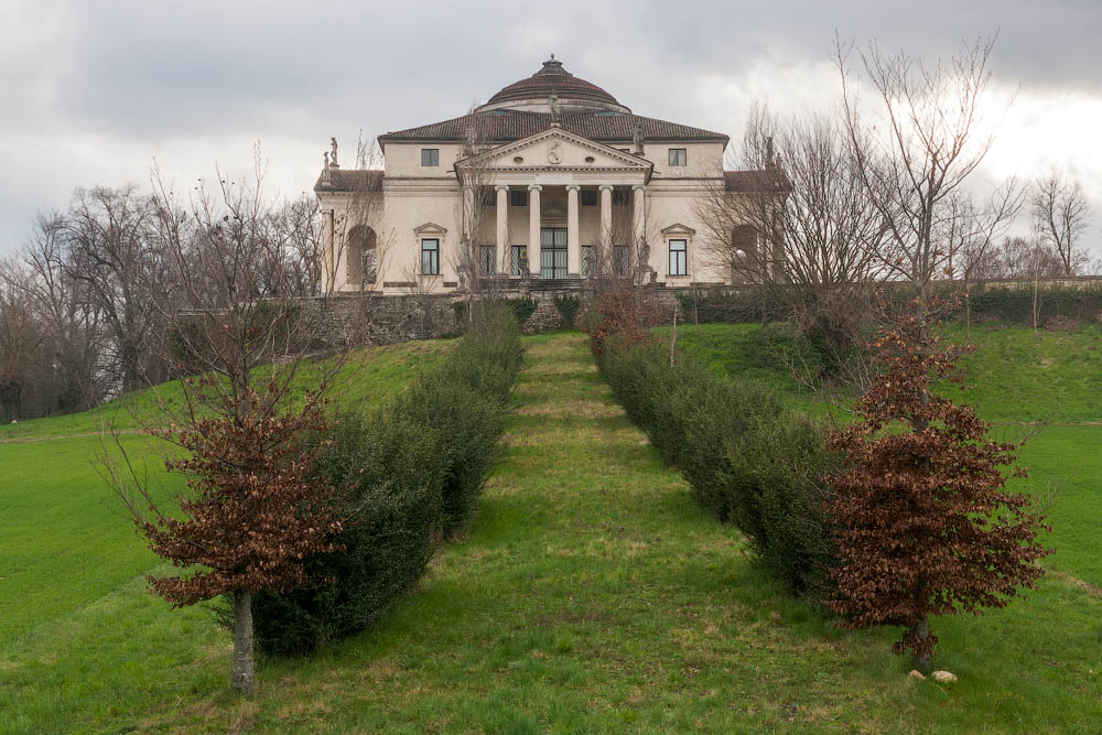 Villa La Rotonda and Villa Dwarfs, Vicenza 02