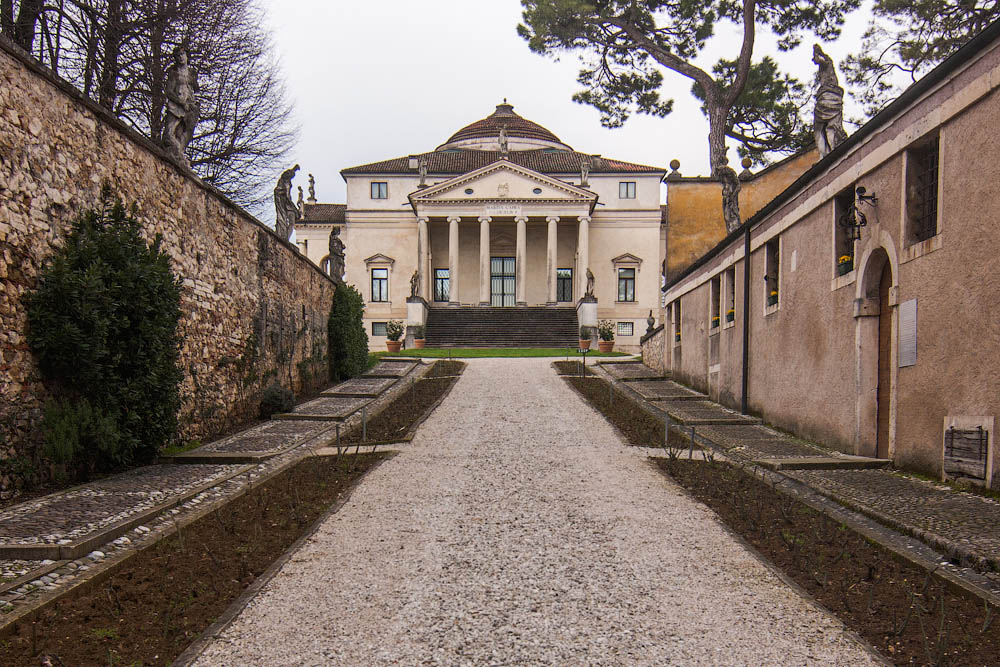 Villa La Rotonda and Villa Dwarfs, Vicenza 03