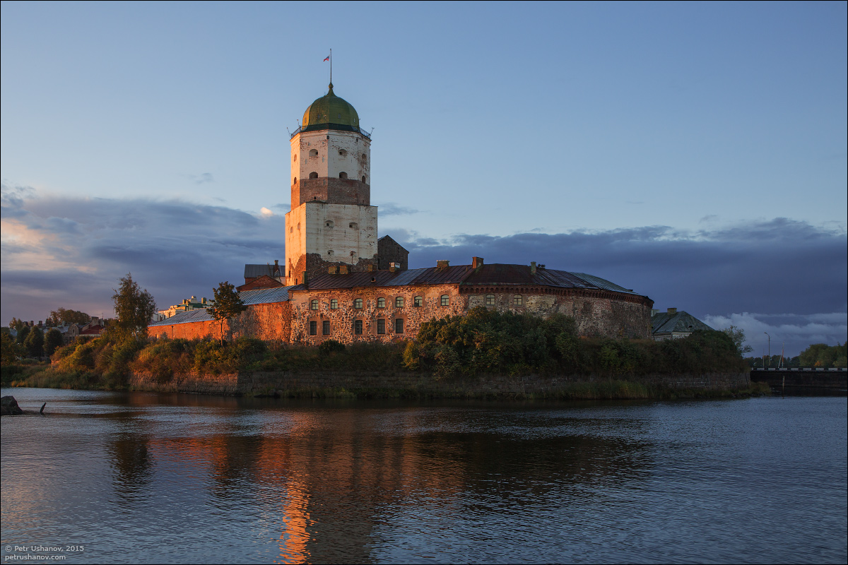 Vyborg - the castle, bad weather, sunsets and flights 008
