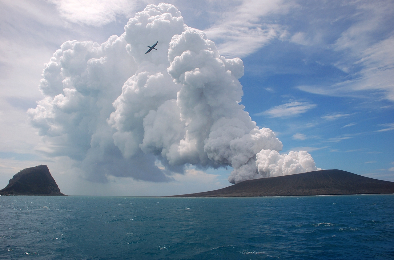 2015 The Year in Volcanic Activity 08