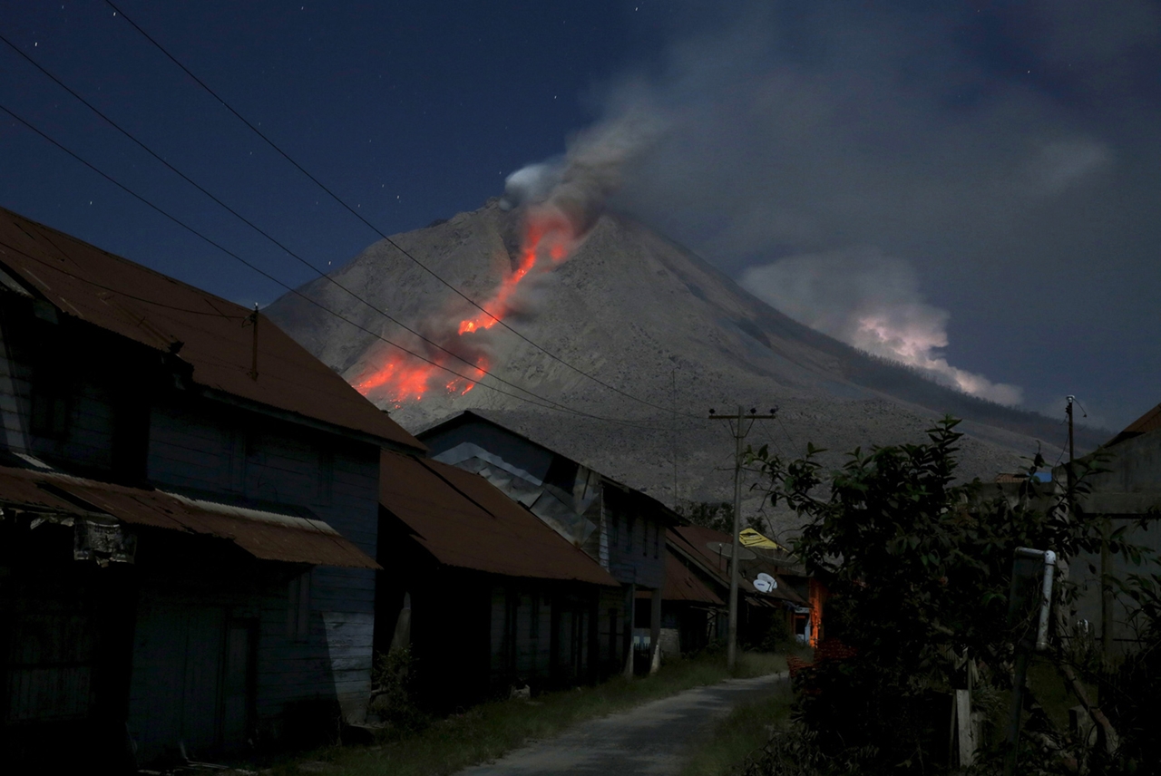 2015 The Year in Volcanic Activity 09