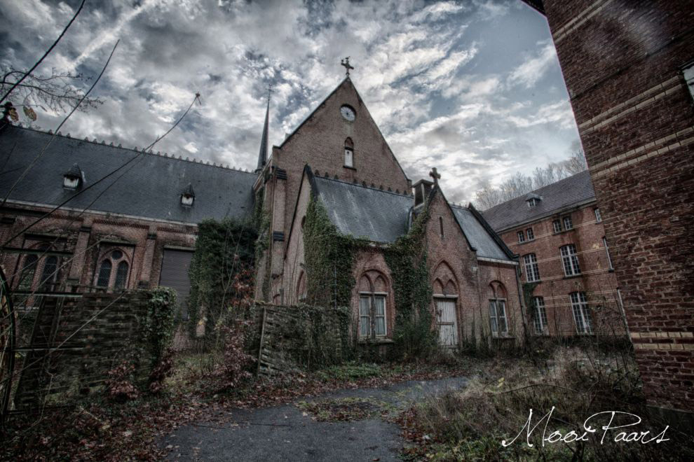 Abandoned psychiatric hospital in Belgium 01