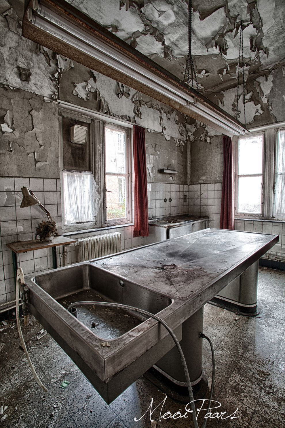 Abandoned psychiatric hospital in Belgium 09