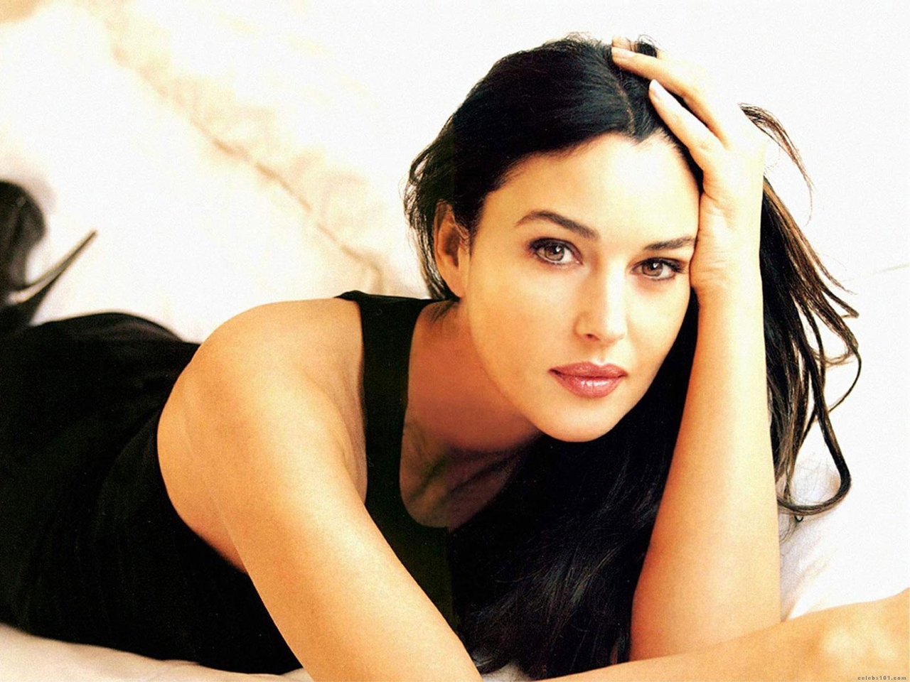 Monica Bellucci about life, about women and cinema 18