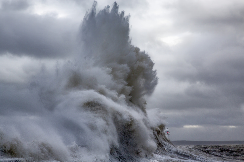 Photos of storms at Porthcawl 13