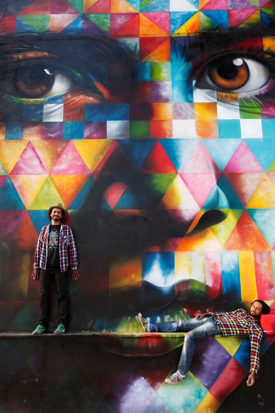The Kaleidoscope Street Art Portraits of Eduardo Kobra 11