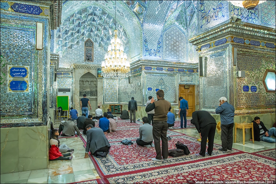 The mausoleum of Shah cheragh in Shiraz Iran 12