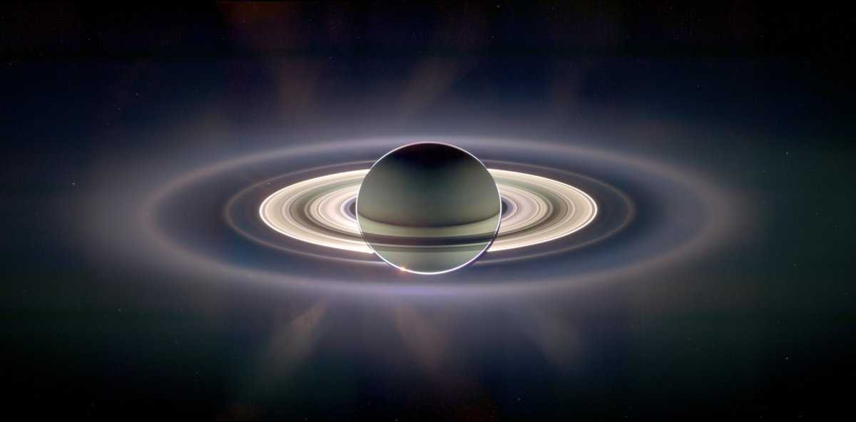 Amazing photos of majestic Saturn 02