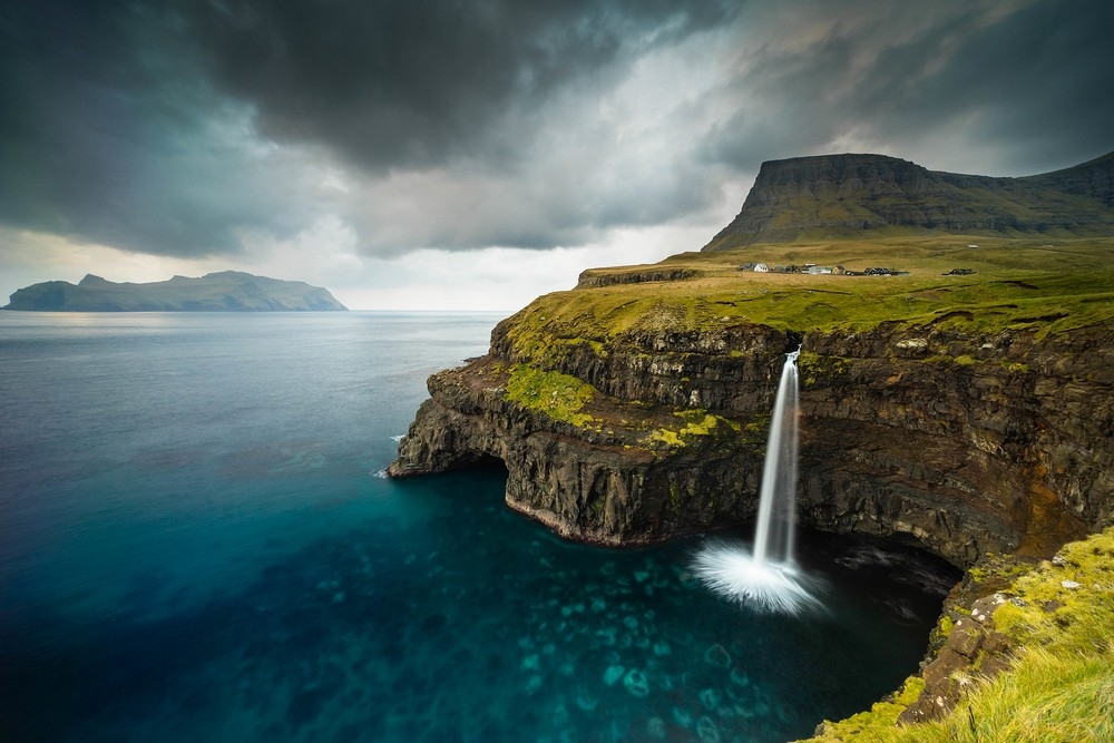 Stunning images from the travel photographer self-taught Chris Burkard 22