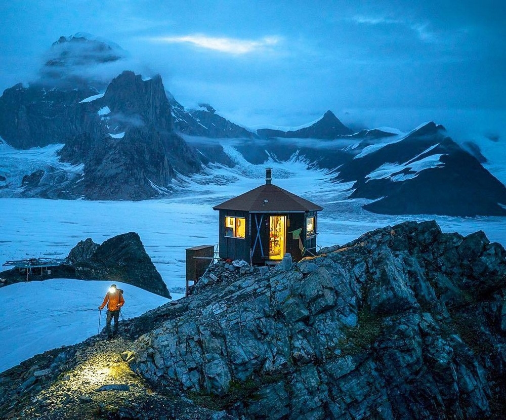 Stunning images from the travel photographer self-taught Chris Burkard 34
