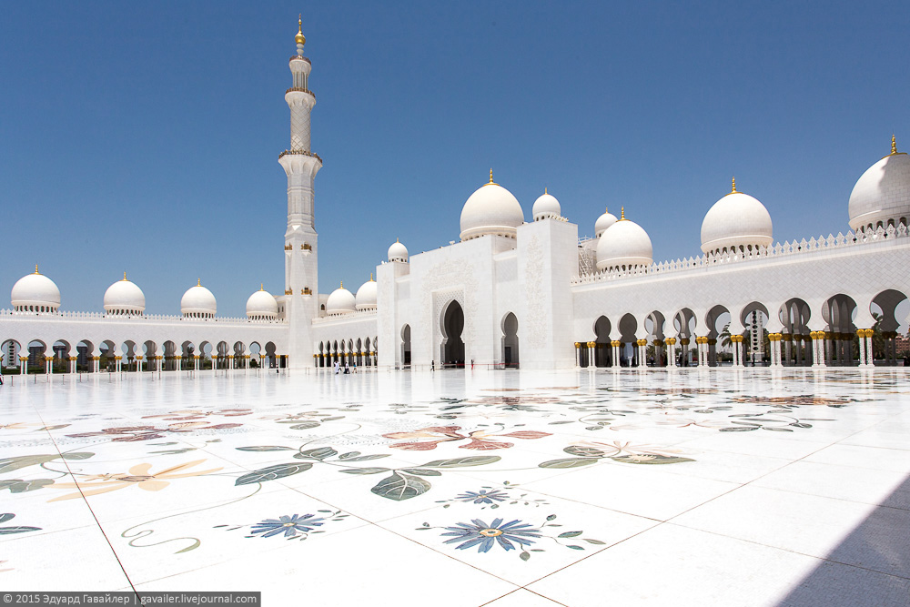 The most beautiful mosque in the world 11