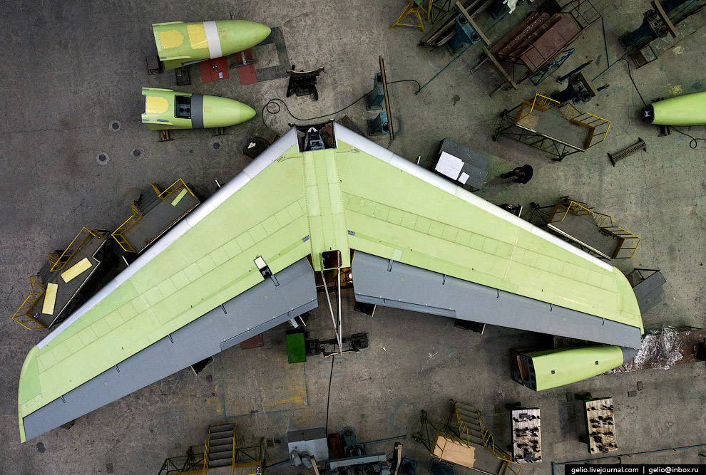 The production of Il-76 and Tu-204 at the plant Aviastar-SP 10
