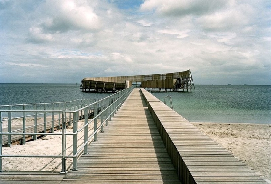 World’s Most Beautiful And Outstanding Piers 14