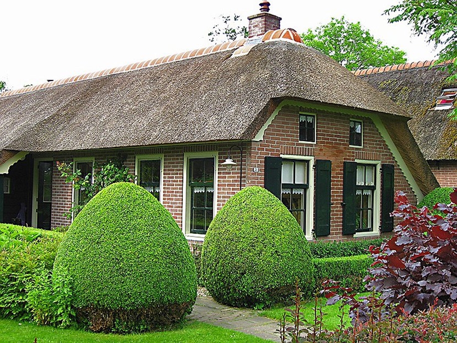 A heavenly place. the village of Giethoorn in the Netherlands 17