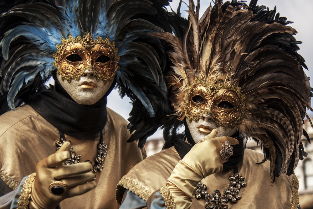 The magical atmosphere of the Venetian carnival 19