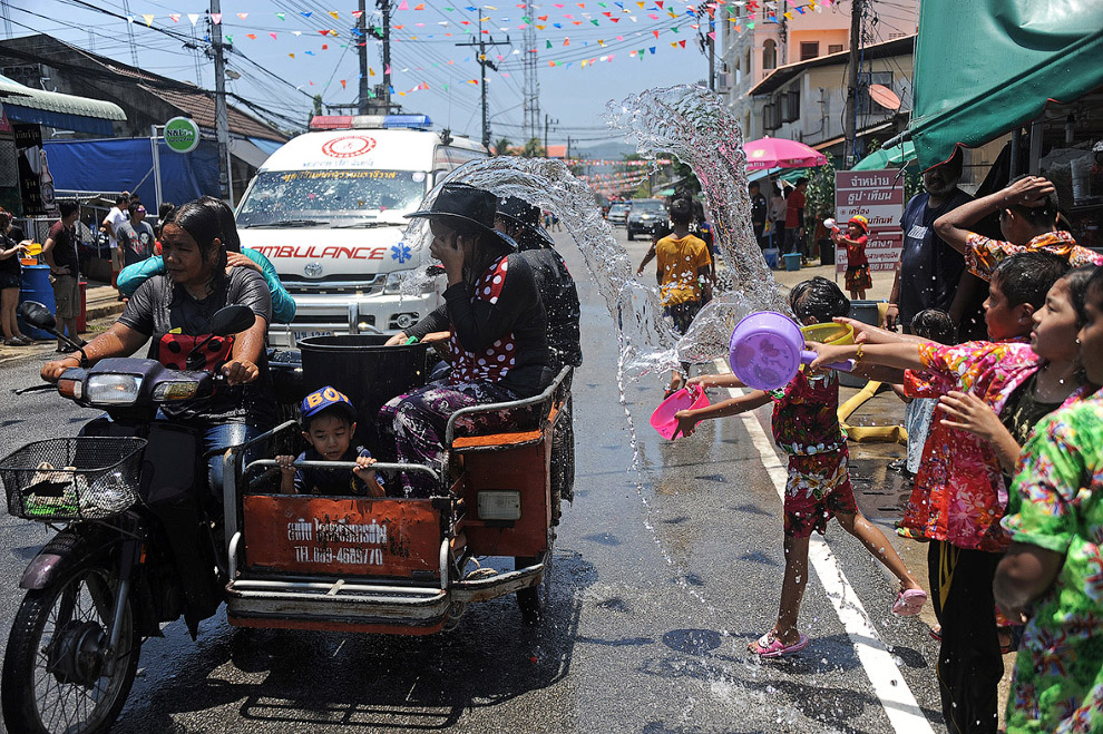 Songkran — Thai New year 09