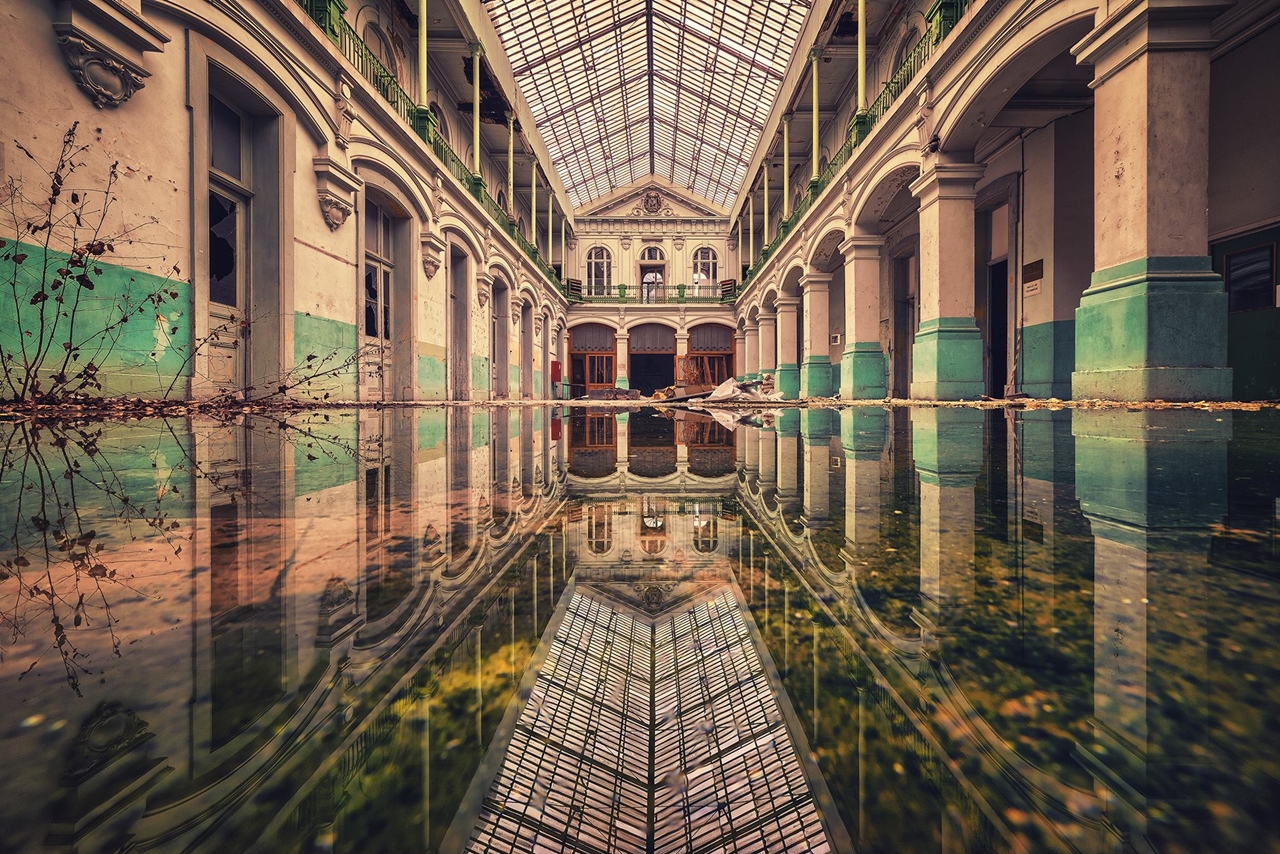 The abstract beauty of abandoned spaces in the works of Matthias Hacker 01