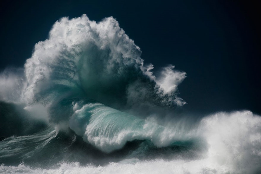 The awesome power of the huge waves in photos Luke Shadbolt 01