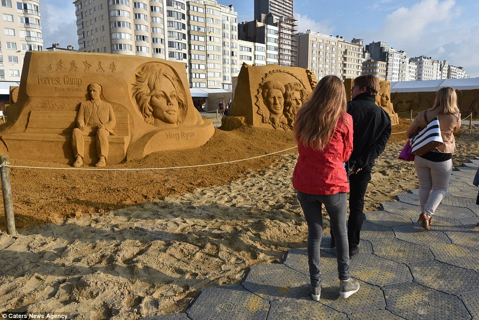 Sand sculptures of the stars of show business at the festival -Sand Sculpture Festival- in Ostend 14
