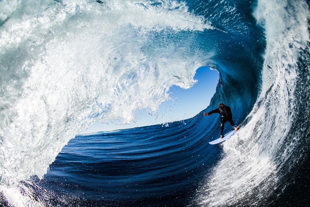 Surfer-photographer Leroy Bellet and his impressive shots 07