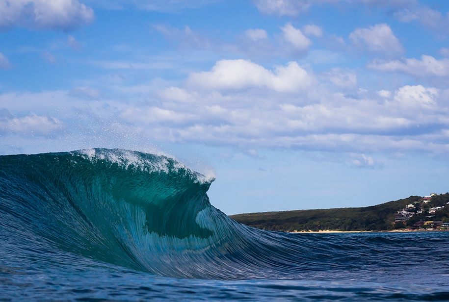 the-waves-of-the-ocean-in-stunning-photographs-by-matt-burgess-15