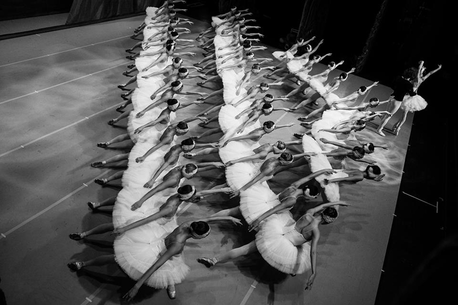 behind-the-scenes-of-the-russian-ballet-photos-ballerina-dariani-volkova-24
