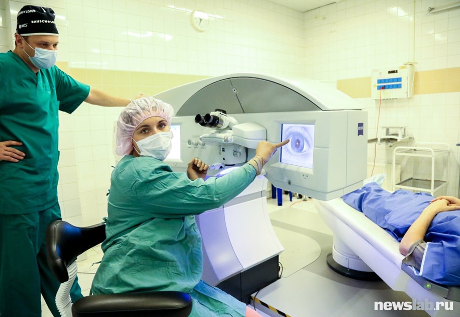 excursion-in-the-complex-eye-microsurgery-11