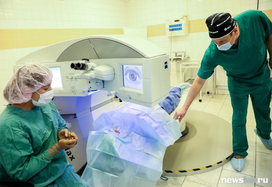 excursion-in-the-complex-eye-microsurgery-12