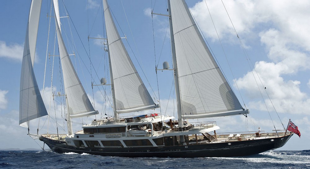 luxury-yacht-the-embodiment-of-beauty-freedom-and-a-symbol-of-security-14