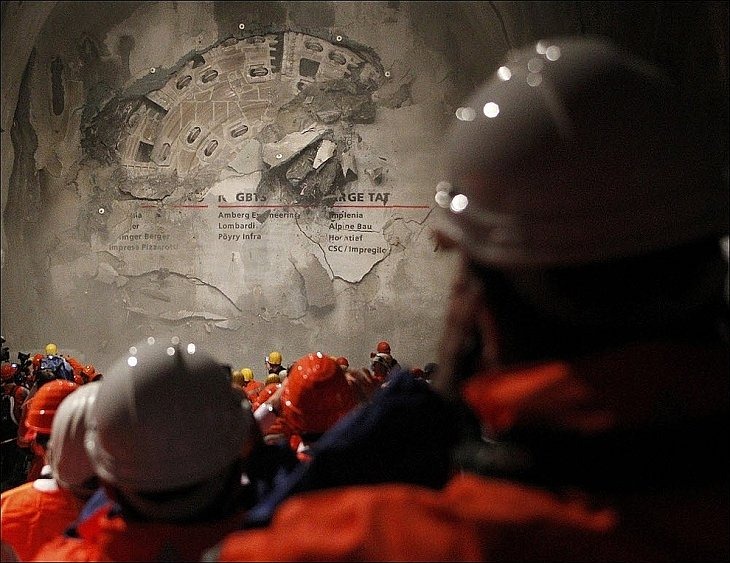 Швейцария. Самый длинный в мире туннель 