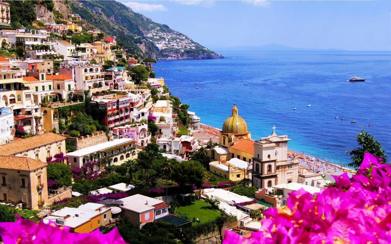 Colorful Amalfi coast 07