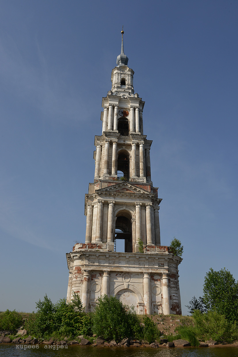 The flooded belfry is a symbol of the city Kalyazin 05