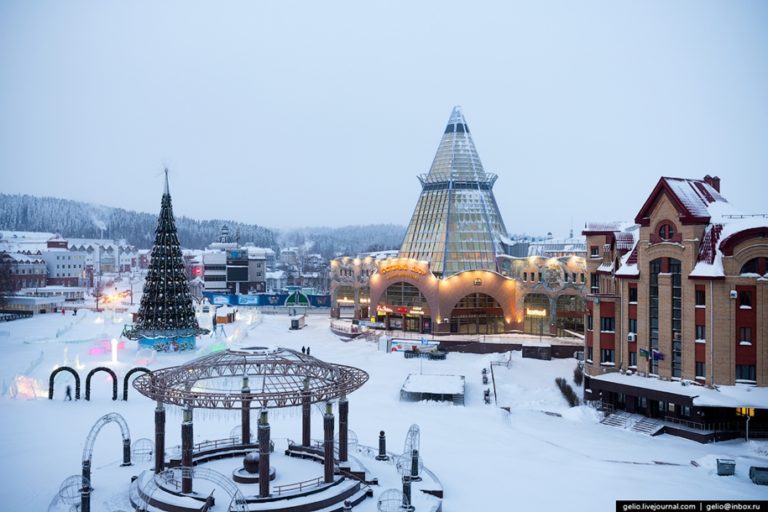 Ночной ханты мансийск фото