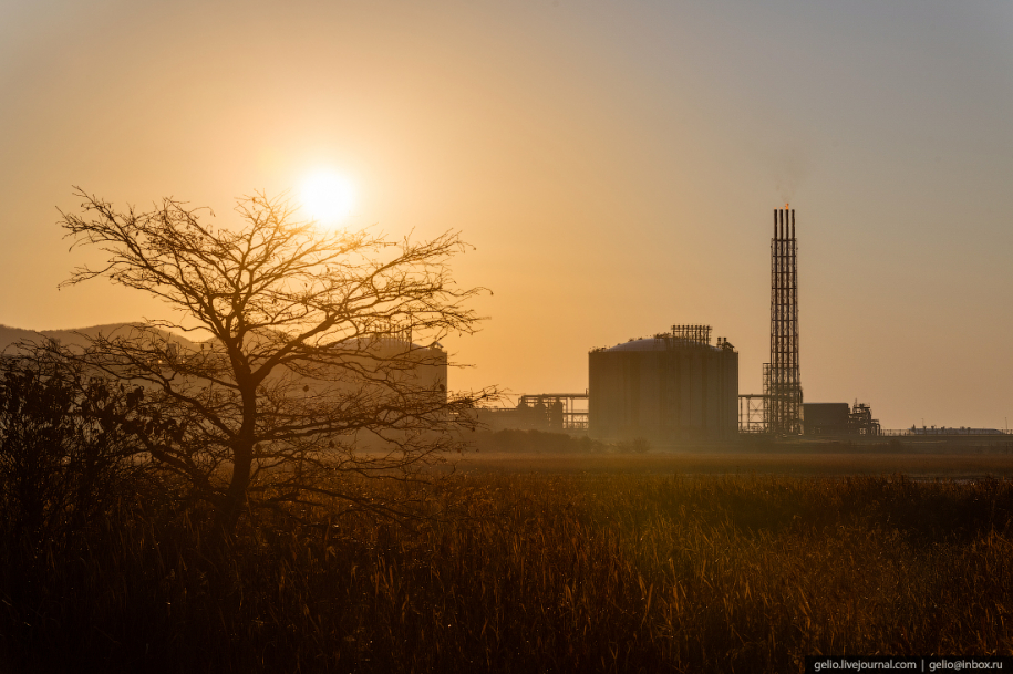 Комплекс «Пригородное» на Сахалине — первый в России завод по сжижению природного газа
