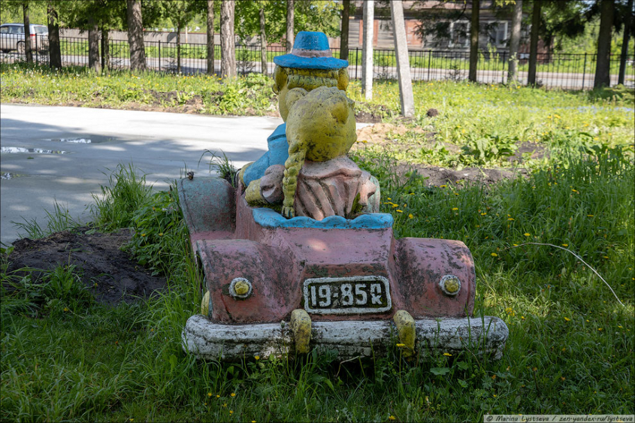 Детская площадка из СССР 