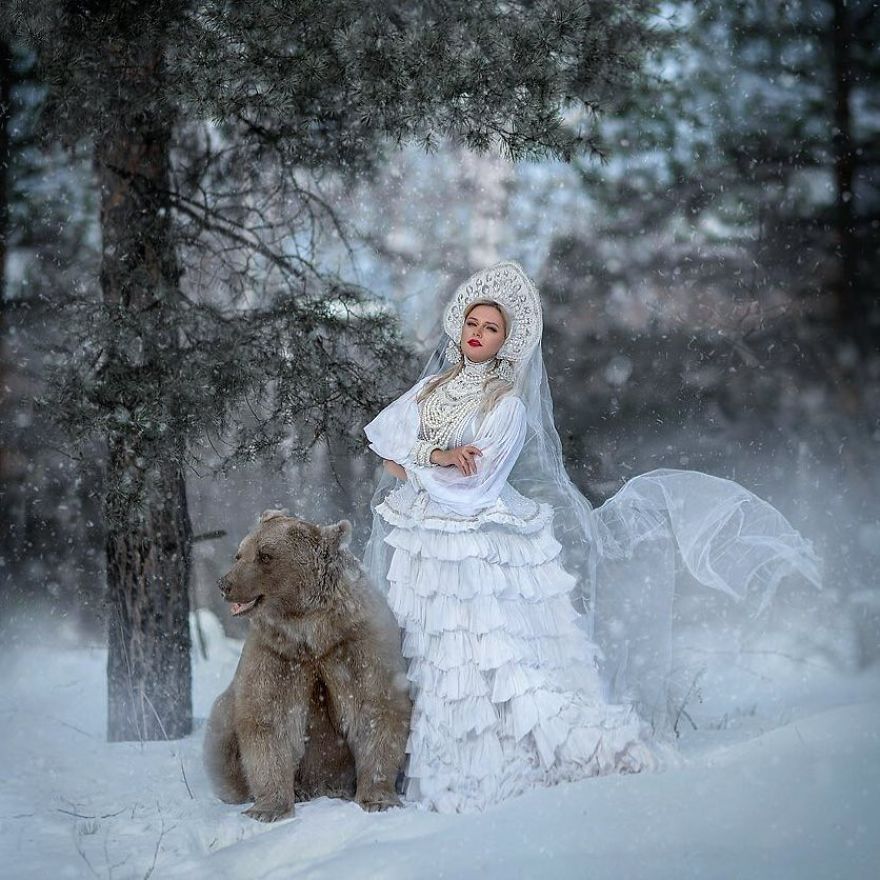 Медведь Степан и сказочные образы 