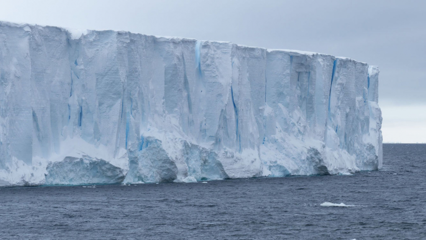Айсберг А-68 — самый большой айсберг в мире 