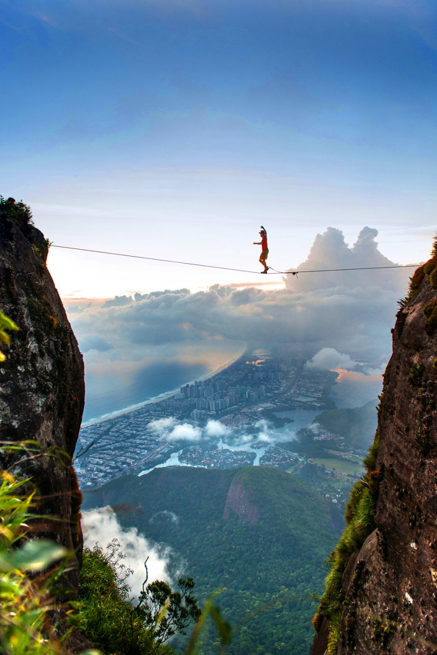 Экстремальные виды спорта: слэклайн над Рио 