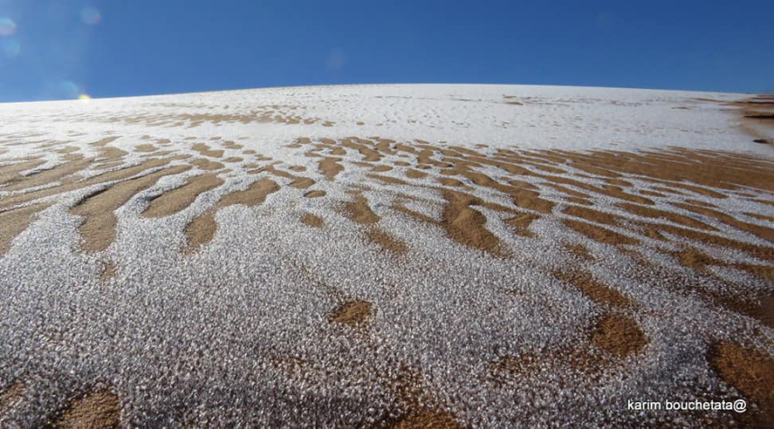 В пустыне Сахара опять выпал снег 