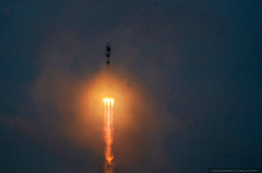 Космодром Байконур — запуск ракеты «Союз-2» 