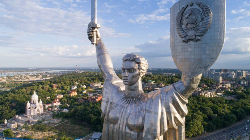 Самые большие статуи в мире 
