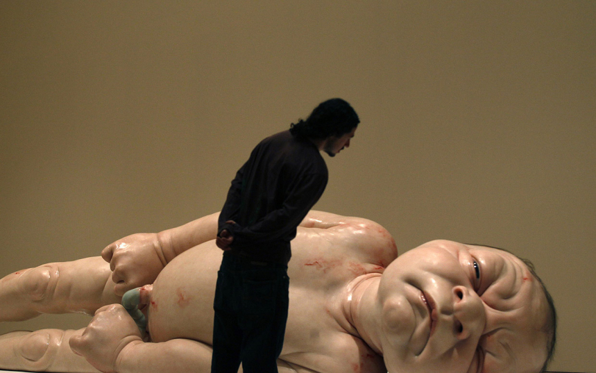 Гиперреалистичные скульптуры Рона Мьюека 