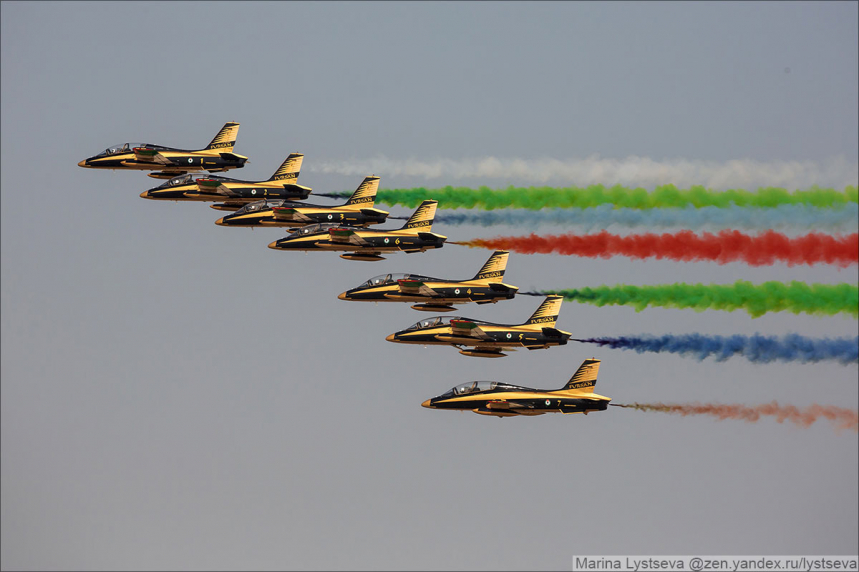 Dubai Air Show 2021. Эффектные кадры с авиашоу 