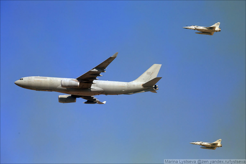 Dubai Air Show 2021. Эффектные кадры с авиашоу 