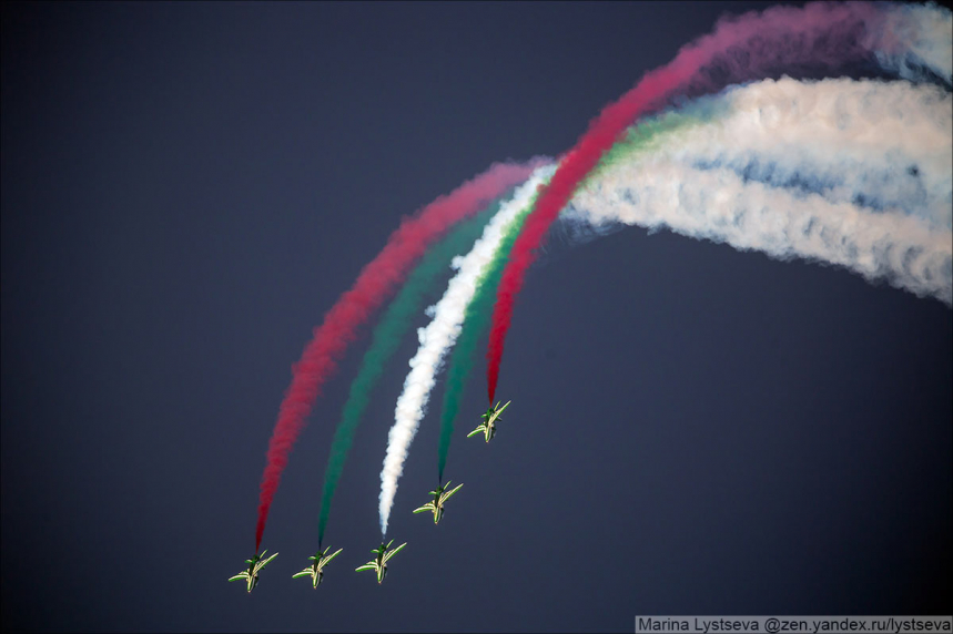 Dubai Air Show 2021. Эффектные кадры с авиашоу 